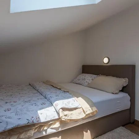Stella Apartment *
